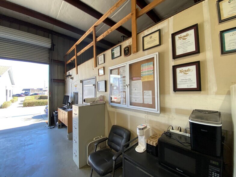 More Photos Of 1503 Lone Palm Ave, Modesto Warehouse For Lease