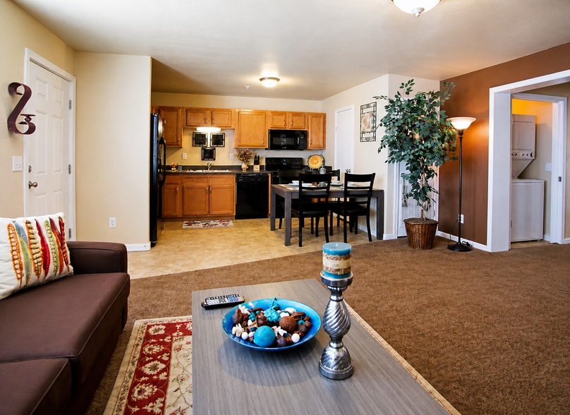 More Photos Of 509 Hunters Run St, Watford City Apartments For Sale