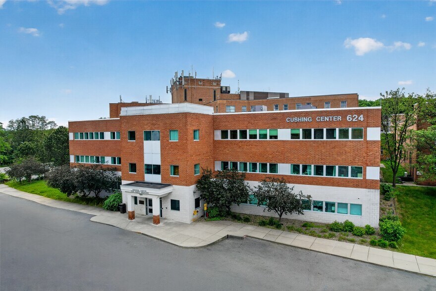 More Photos Of 624 McClellan St, Schenectady Medical For Lease