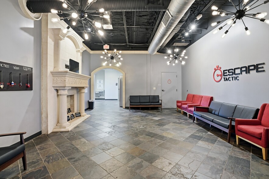 More Photos Of 130 Southside Dr, Charlotte Freestanding For Sale