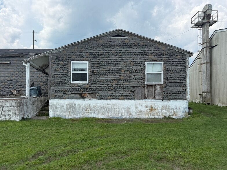More Photos Of 4911 Terra Ceia Road, Pantego Industrial For Sale