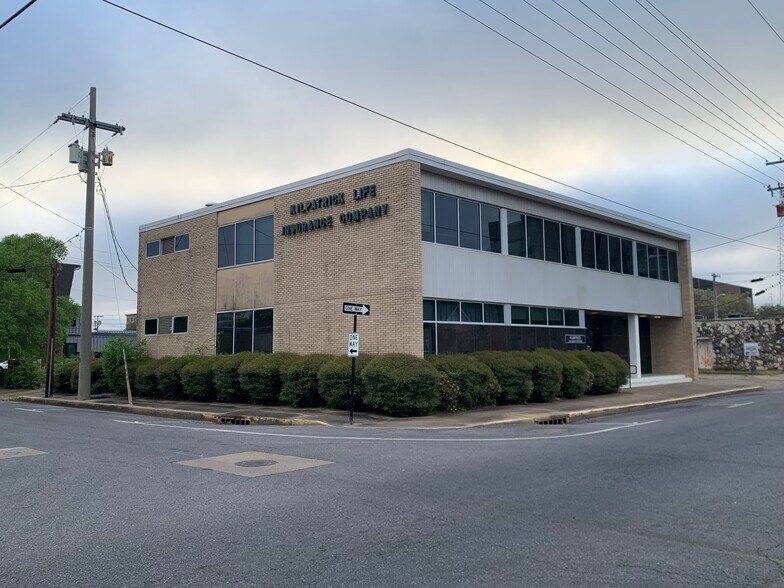 More Photos Of 909 Foisy St, Alexandria Medical For Sale