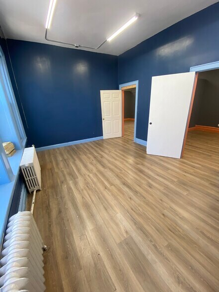 More Photos Of 370 E 149th St, Bronx Office For Lease