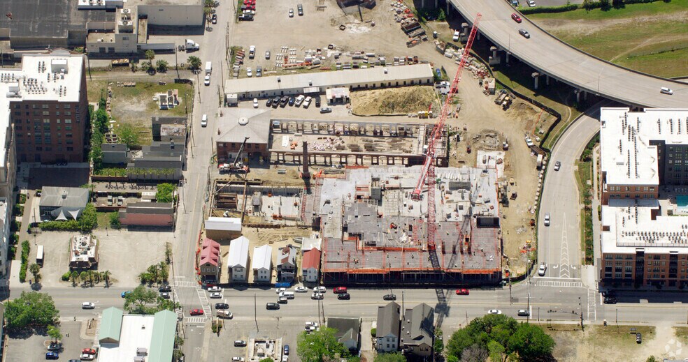 Primary Photo Of 40 Line St, Charleston Apartments For Lease