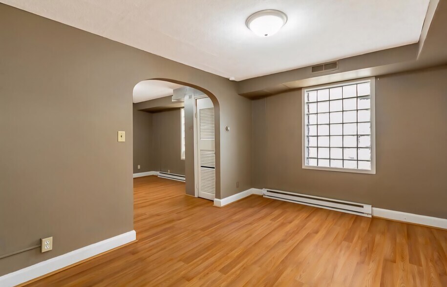 More Photos Of 824 12th St NW, Canton Storefront Retail Residential For Sale