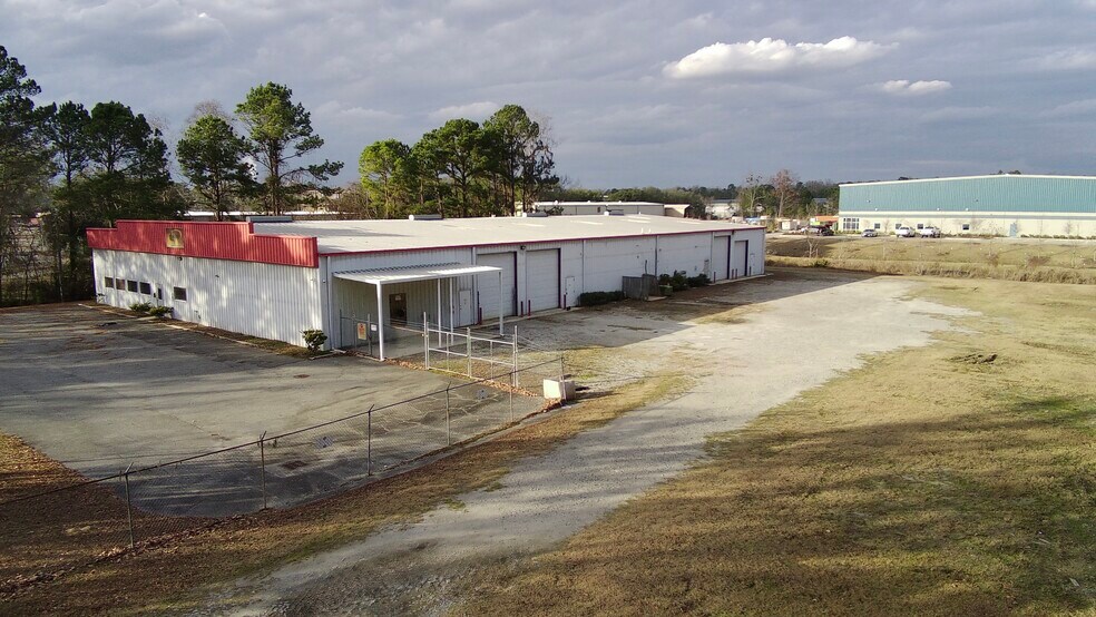 More Photos Of 41 Artley Rd, Savannah Warehouse For Lease
