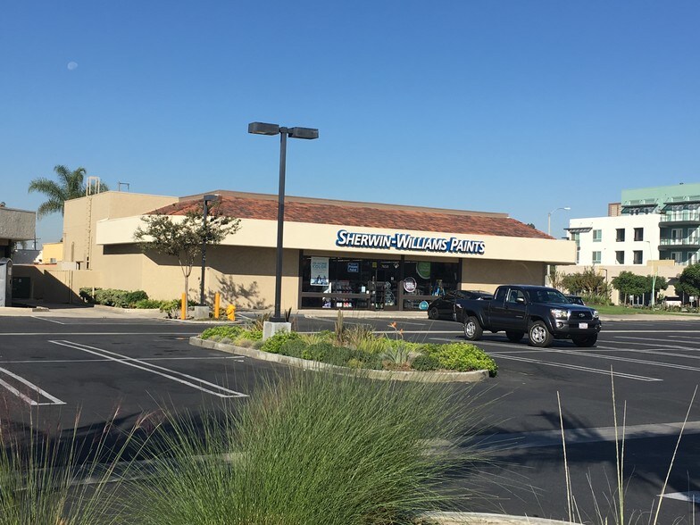 More Photos Of 7454-7470 Edinger Ave, Huntington Beach Unknown For Lease