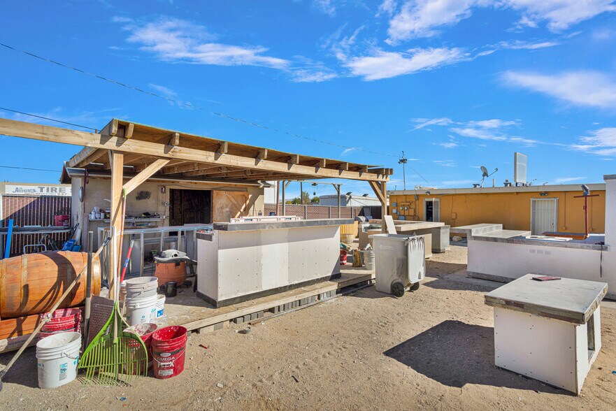More Photos Of 9464 Hesperia Rd, Hesperia Freestanding For Sale
