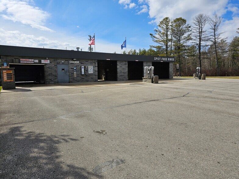 More Photos Of 83 W Fourth St, Suttons Bay Carwash For Sale