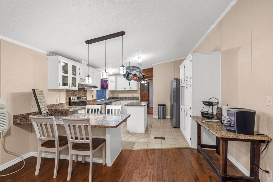 More Photos Of 19645 Nordt Rd, Damon Manufactured Housing Mobile Home Park For Sale