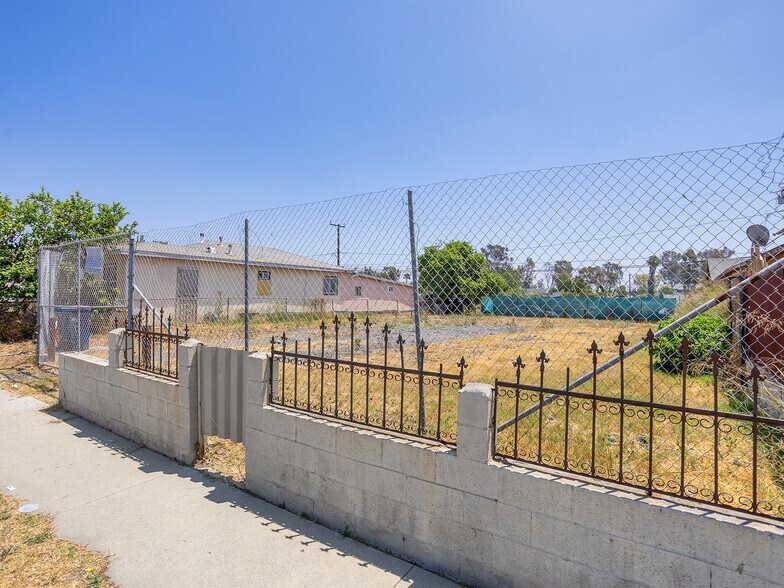 More Photos Of 13120 S Main St, Los Angeles Land For Sale