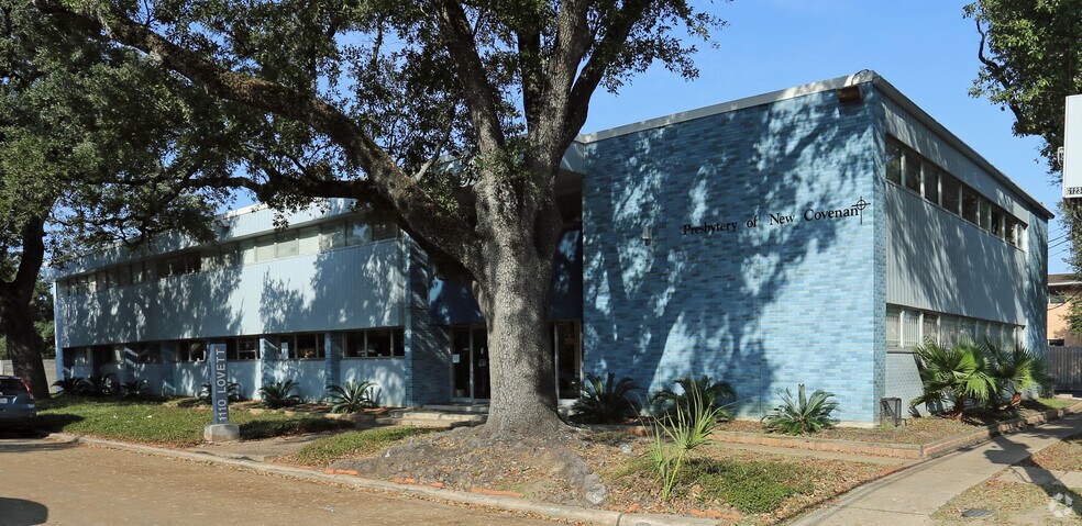 More Photos Of 1110 Lovett Blvd, Houston Office For Sale