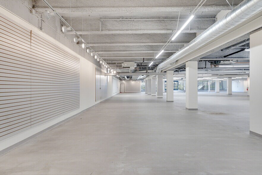 More Photos Of 177 E Colorado Blvd, Pasadena Office For Sale