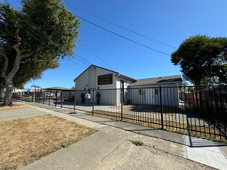 More Photos Of 2354 Andrade Ave, Richmond Religious Facility For Sale