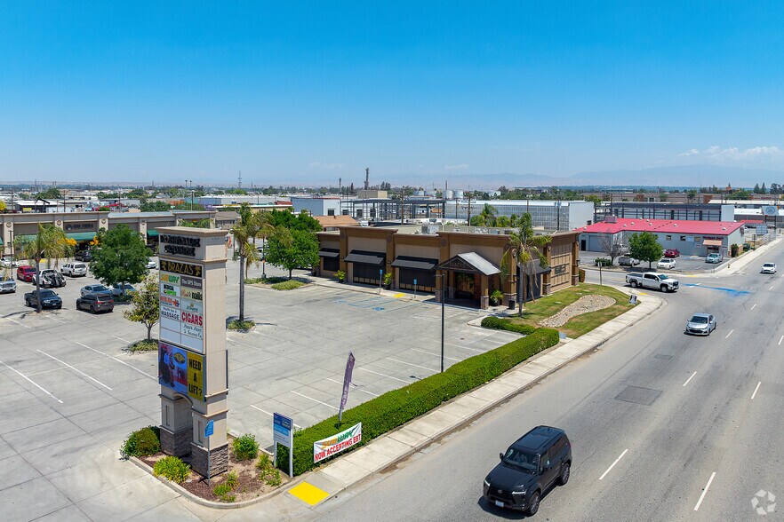 More Photos Of 4208 Rosedale Hwy, Bakersfield Storefront For Lease