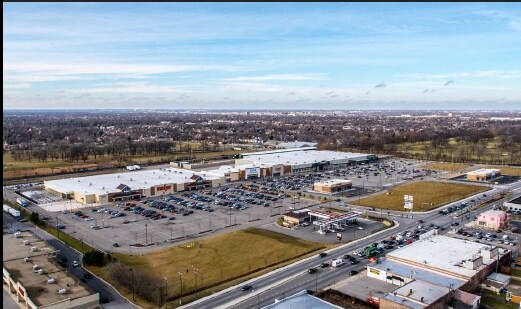 More Photos Of NWQ 95th St & 7 Western Ave, Evergreen Park Unknown For Lease