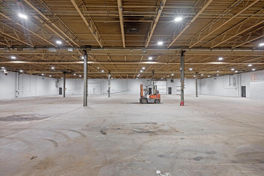 More Photos Of 325 Bridge St, Old Forge Manufacturing For Lease