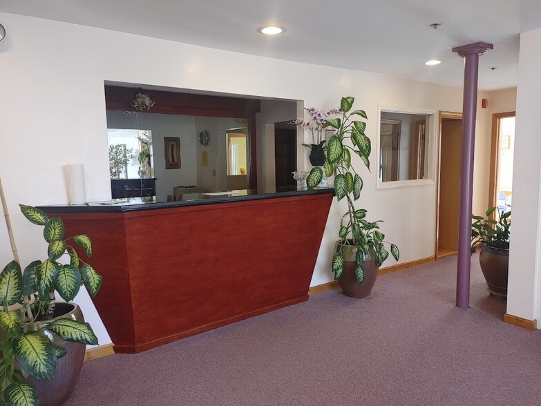 More Photos Of 1765 Centre St, West Roxbury Medical For Sale