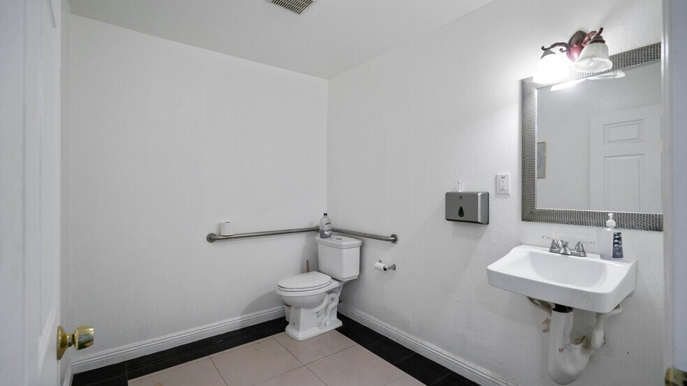 More Photos Of 16379 Foothill Blvd, Fontana Loft Creative Space For Sale