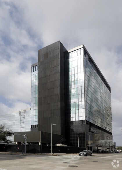More Photos Of 1801 Main St, Houston Office For Lease