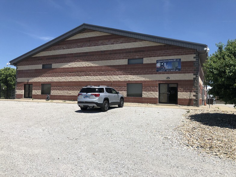 More Photos Of 11212 W State Road 42, Stilesville Warehouse For Lease