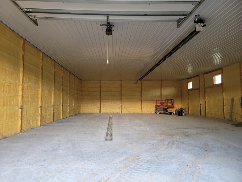 More Photos Of 600 Industrial St, Saint Peter Industrial For Lease