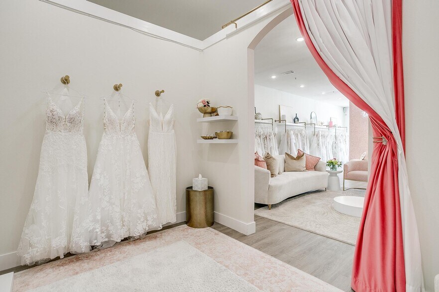 More Photos Of 1801 Lone Oak Rd, Weatherford Storefront Retail Office For Lease