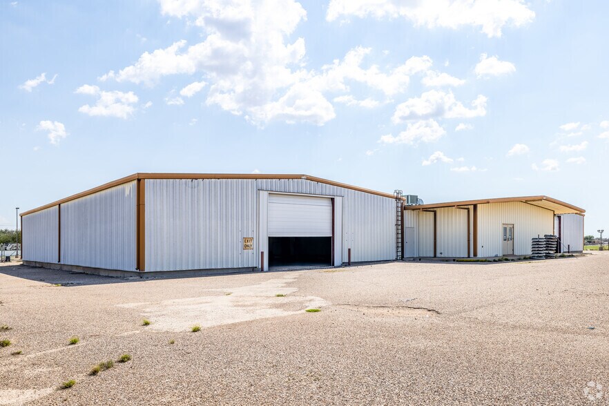 More Photos Of 605 E Yukon Rd, Odessa Warehouse For Lease