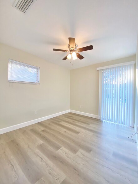 More Photos Of 531-539 New York Ave, Dunedin Apartments For Sale