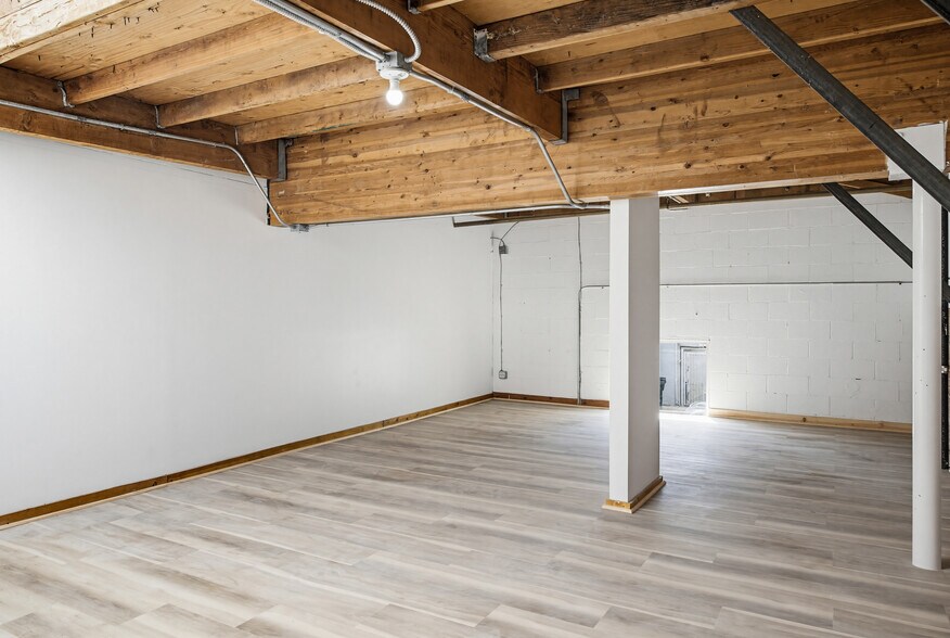 More Photos Of 828 Pico Blvd, Santa Monica Storefront For Lease