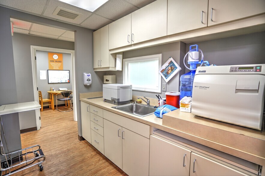 More Photos Of 198 Rutledge Ave, Charleston Medical For Sale