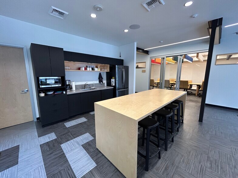 More Photos Of 527 Lander, Reno Office Residential For Sale
