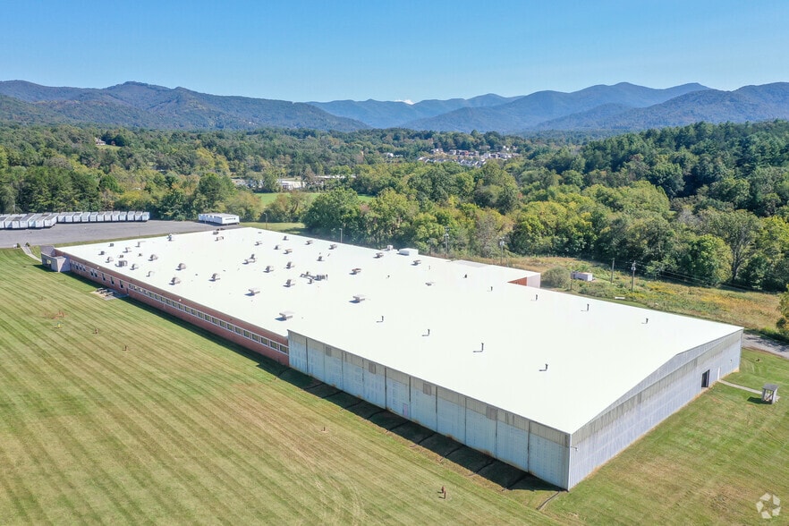 More Photos Of 1 Balcrank Way, Weaverville Warehouse For Lease