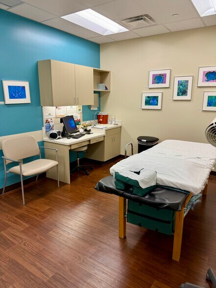 More Photos Of 4050 Central Ave, Columbus Medical For Sale