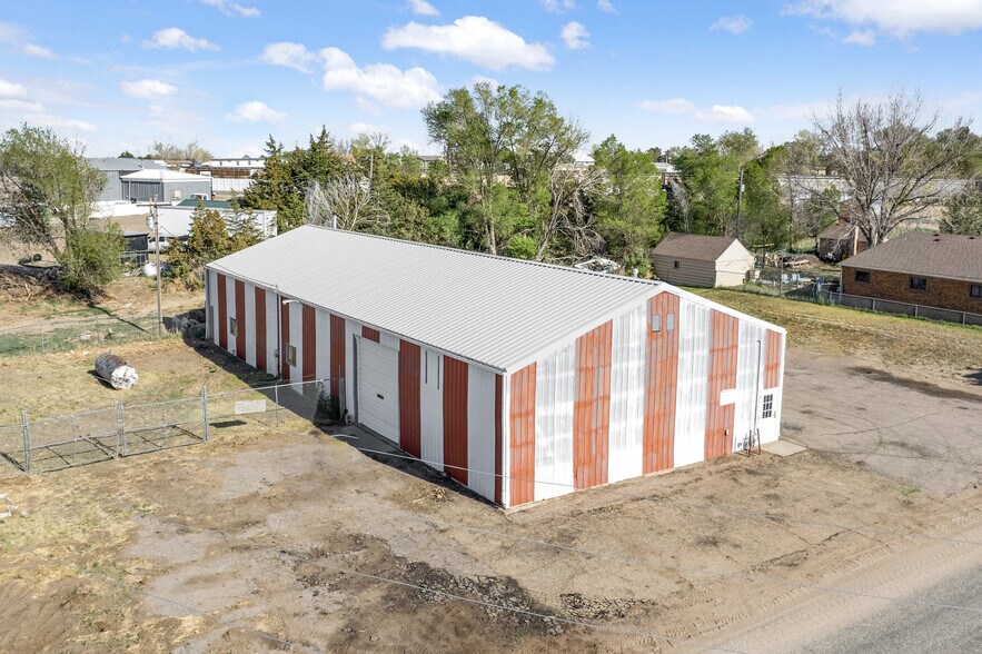 More Photos Of 104 Main St, Wiggins Industrial For Sale