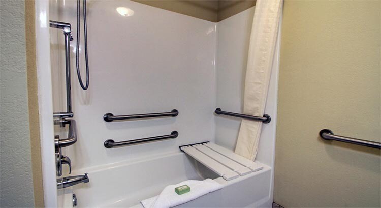 More Photos Of 405 Arens Dr, Hartington Hotel For Sale