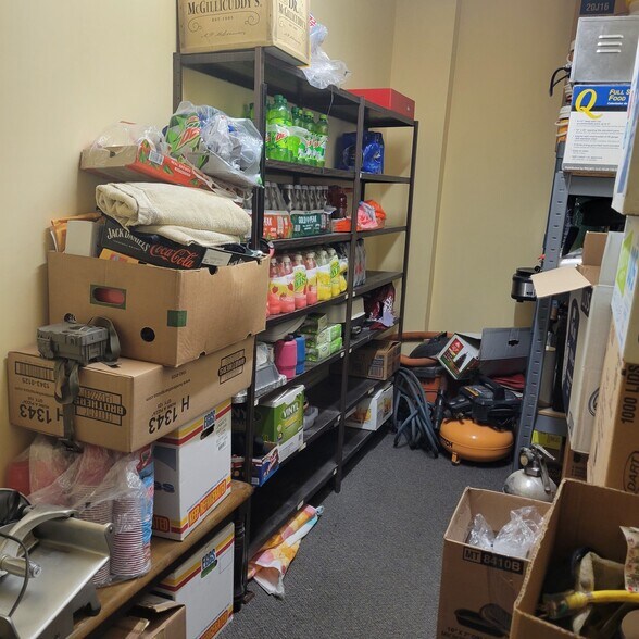 More Photos Of 735 Dimery Ave, Beaver Crossing Convenience Store For Sale