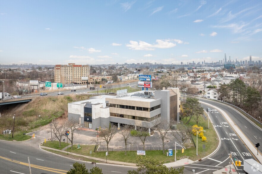 More Photos Of 24 Meadowlands Pky, Secaucus Office For Sale