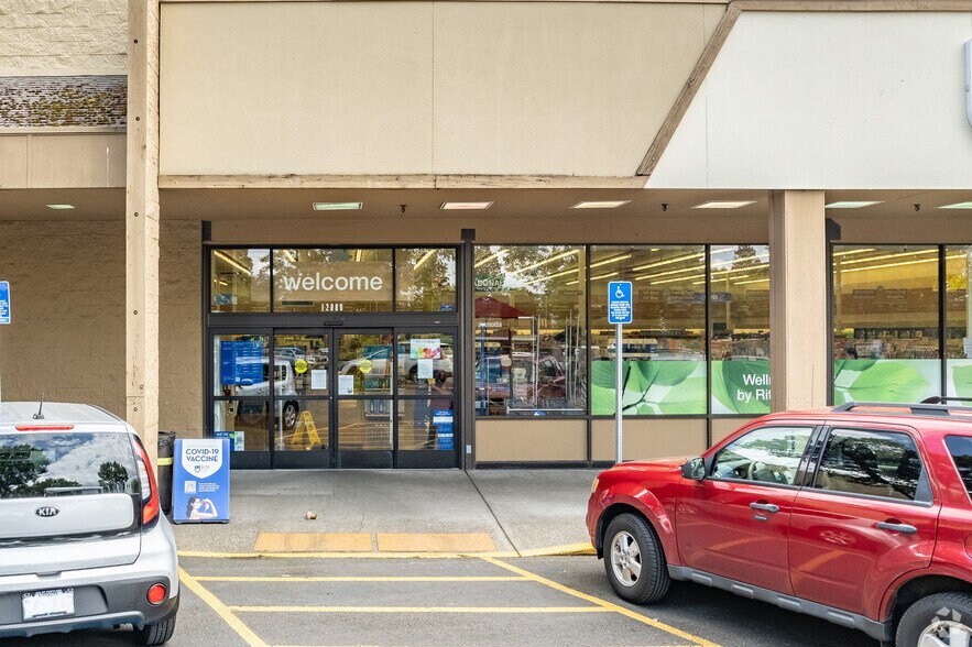 More Photos Of 12020-12084 SW Main St, Tigard Storefront For Lease