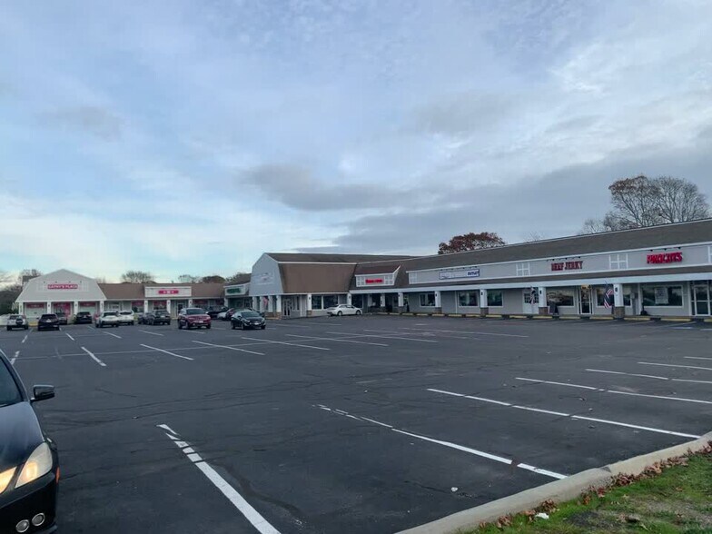 More Photos Of 517-525 Main St, West Yarmouth Storefront For Lease