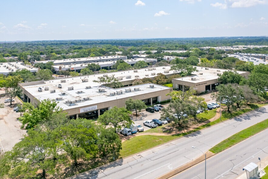 More Photos Of 2111 Braker Ln, Austin Unknown For Lease