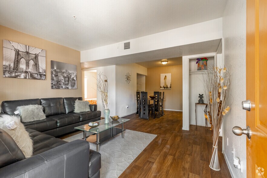 More Photos Of 2125 N Las Vegas Blvd, North Las Vegas Apartments For Lease