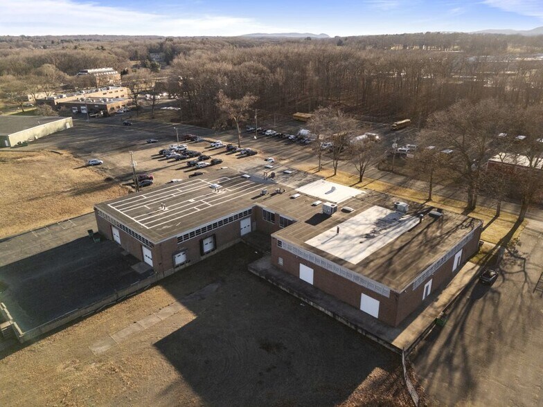 More Photos Of 150 Sandbank Rd, Cheshire Warehouse For Sale