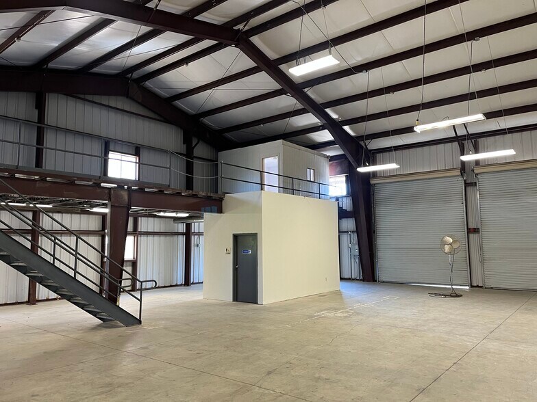 More Photos Of 770-780 Industrial Way, San Andreas Warehouse For Lease