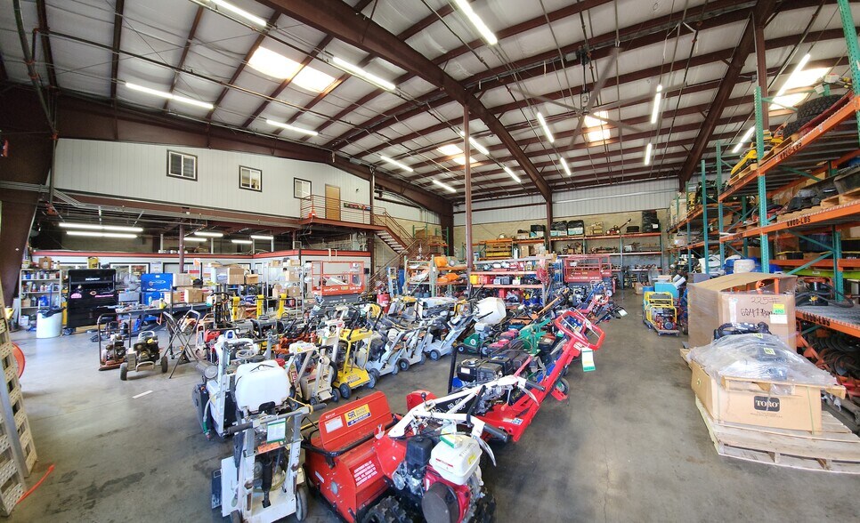 More Photos Of 94-405 Maikoiko St, Waipahu Warehouse For Lease