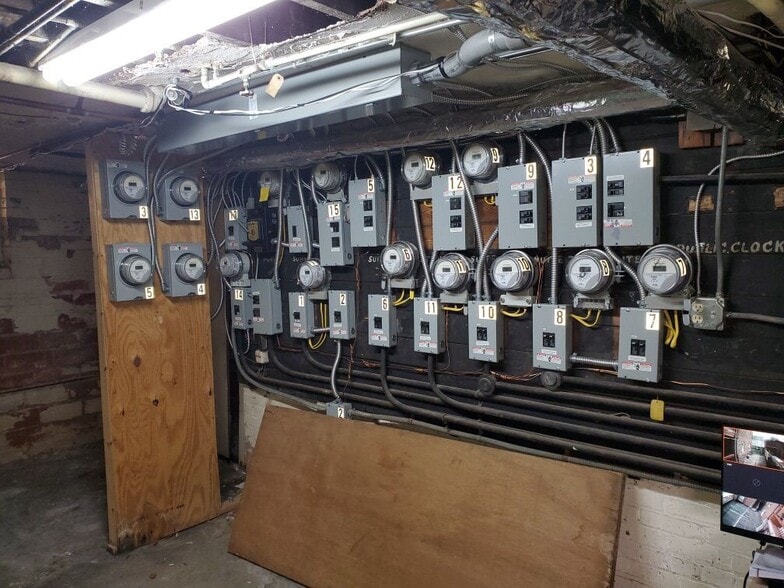 More Photos Of 9605 Lorain Ave, Cleveland Apartments For Sale