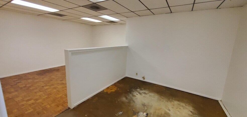 More Photos Of 163 W 11th St, Tracy Office For Lease