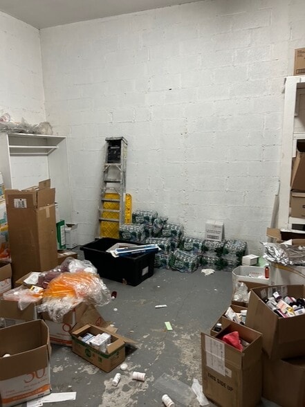 More Photos Of 4510 5th Ave, Brooklyn Storefront Retail Residential For Lease