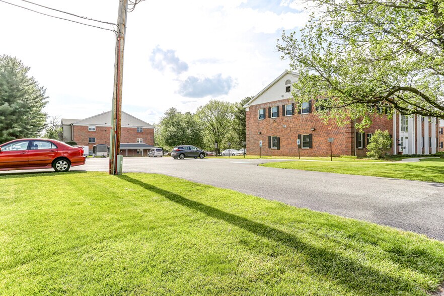 More Photos Of 704 Lisburn Rd, Camp Hill Office For Lease