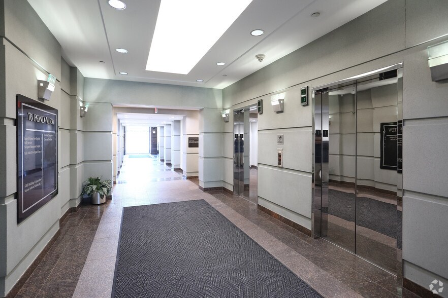More Photos Of 76 Batterson Park Rd, Farmington Office For Lease